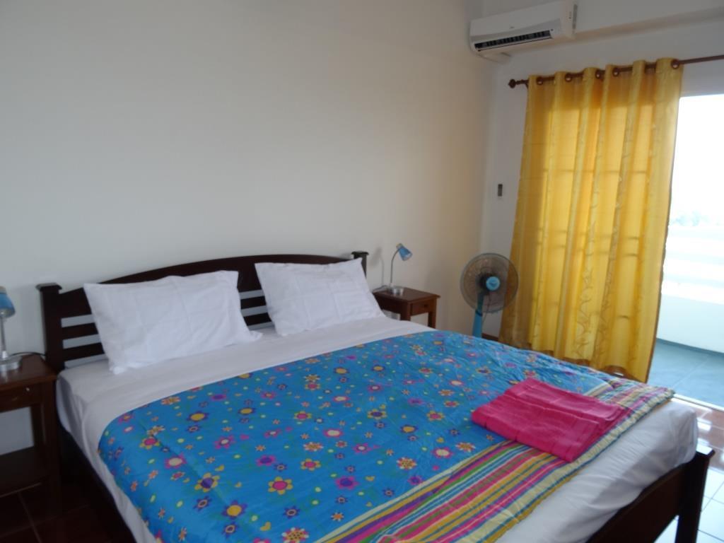 Rayong Condochain Ban Phe Esterno foto